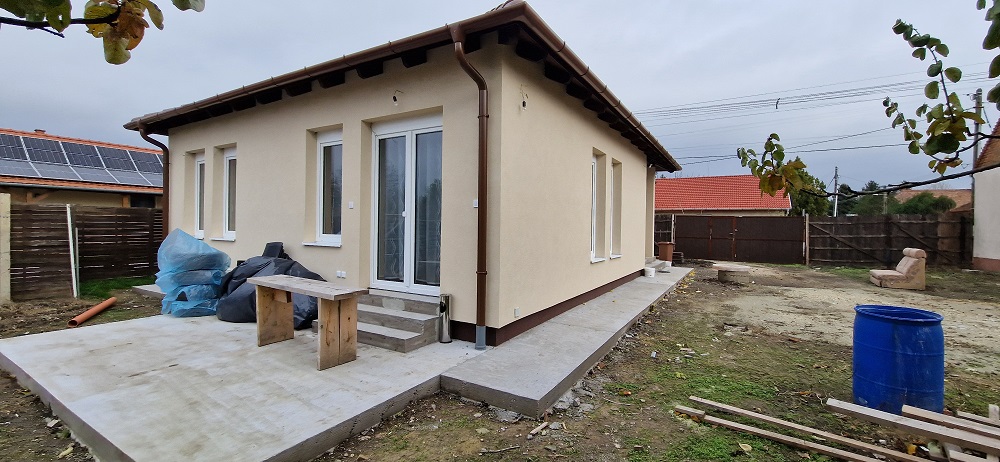 kétszobás ház terasz